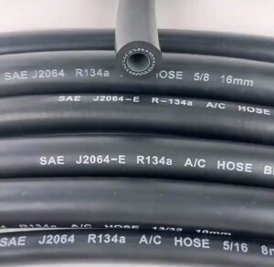 Tuyau de climatisation SAE J2064 type E à quatre couches épaisses